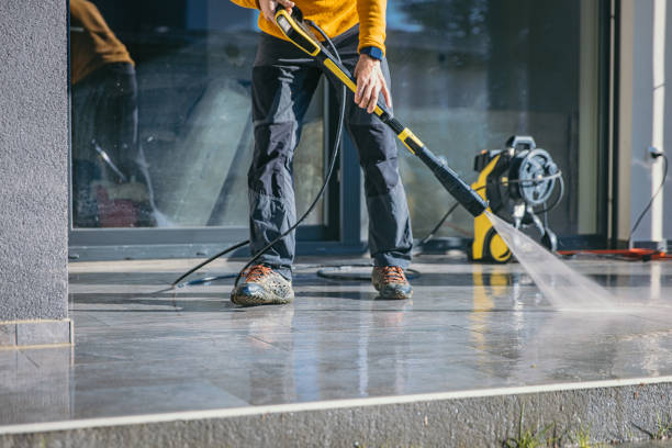 Best Roof Pressure Washing  in Bloomer, WI